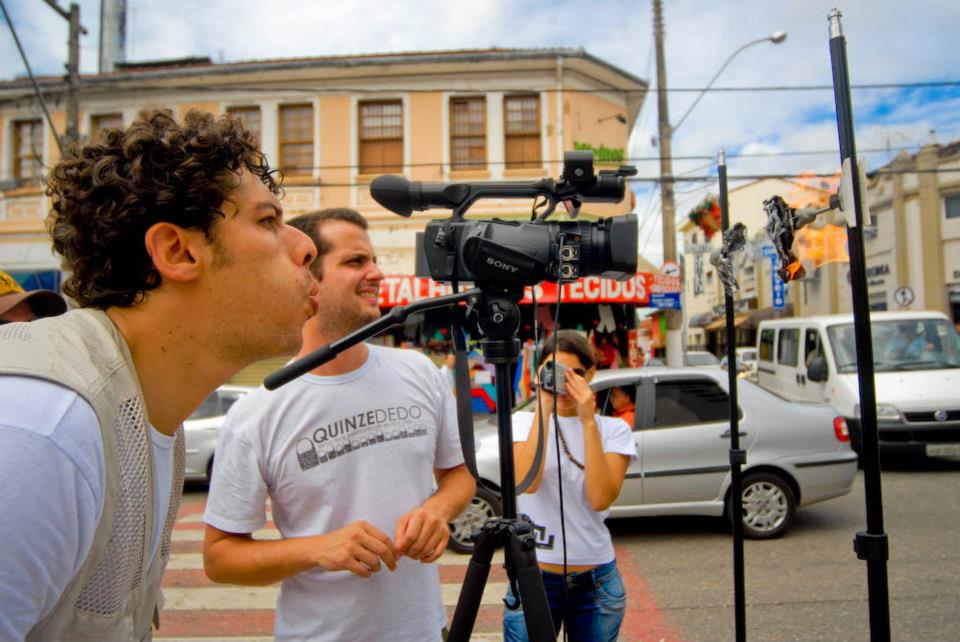 Fernando Libânio e Rodolfo Cruz durante filmagem para o projeto Cidades Invisíveis